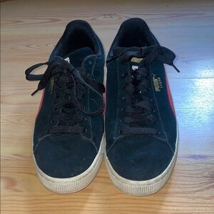 Puma Suede Black Sneakers with Red Stripe